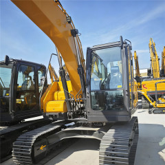 Excavator XE135G