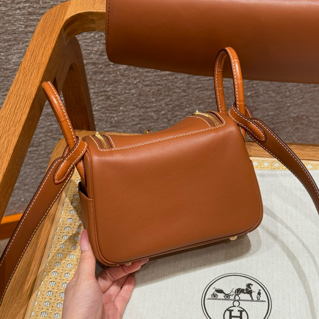 Hermes  Lindy  Size：19*12.5*9cm
