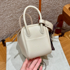 Hermes  Lindy  Size：19*12.5*9cm