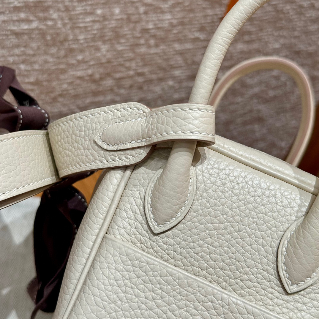 Hermes  Lindy  Size：19*12.5*9cm