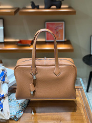 Hermes Victoria  Size：36*23*14.5cm
