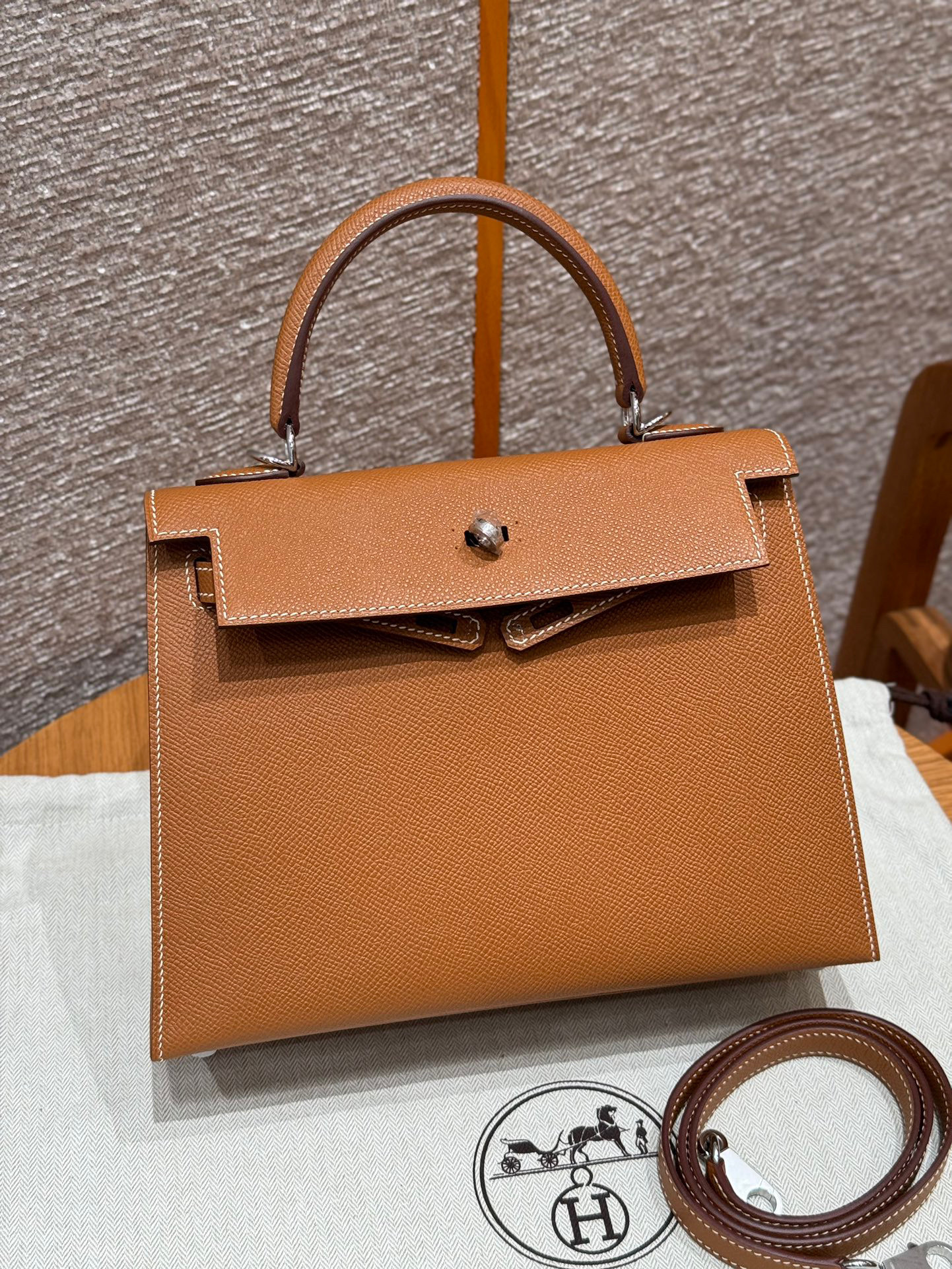 Hermes Kelly Dimensioni: 25*17*7cm