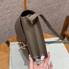 Hermes Roulis Größe: 23 * 18 * 7 cm