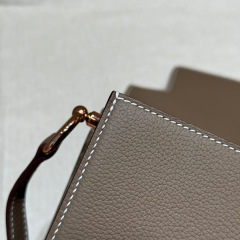 Hermes Roulis Größe: 23 * 18 * 7 cm