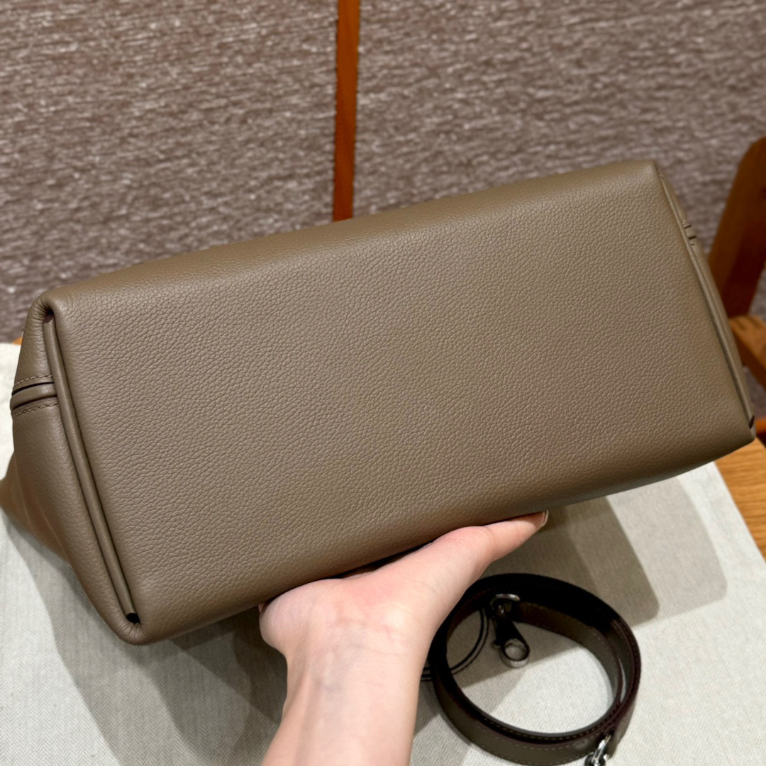 Hermes Kelly2424 Größe: 29 * 20 * 14 cm