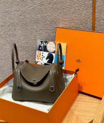 Hermes Lindy Größe: 26 * 18 * 12 cm