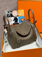 Hermes Lindy Größe: 26 * 18 * 12 cm