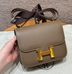 Hermes Constance Dimensioni: 19*15*4cm