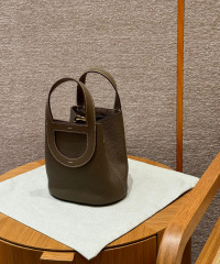 Hermes nel loop Dimensioni: 18*19.5*12cm