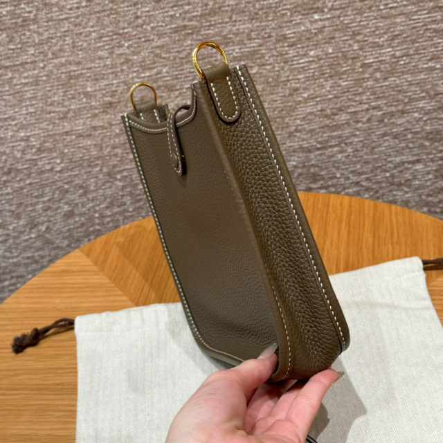 Hermes Evelyne Dimensioni: 16*18*5cm