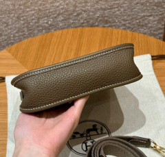 Hermes Evelyne Dimensioni: 16*18*5cm
