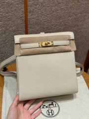 Hermes Kelly Ado  Size：21*22*9cm