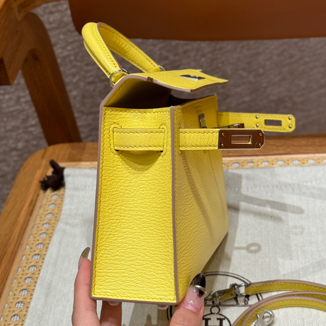 Hermes Kelly mini  Size：19*12*5.5cm