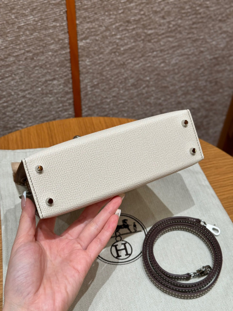 Hermes Kelly mini Dimensioni: 19*12*5,5 cm
