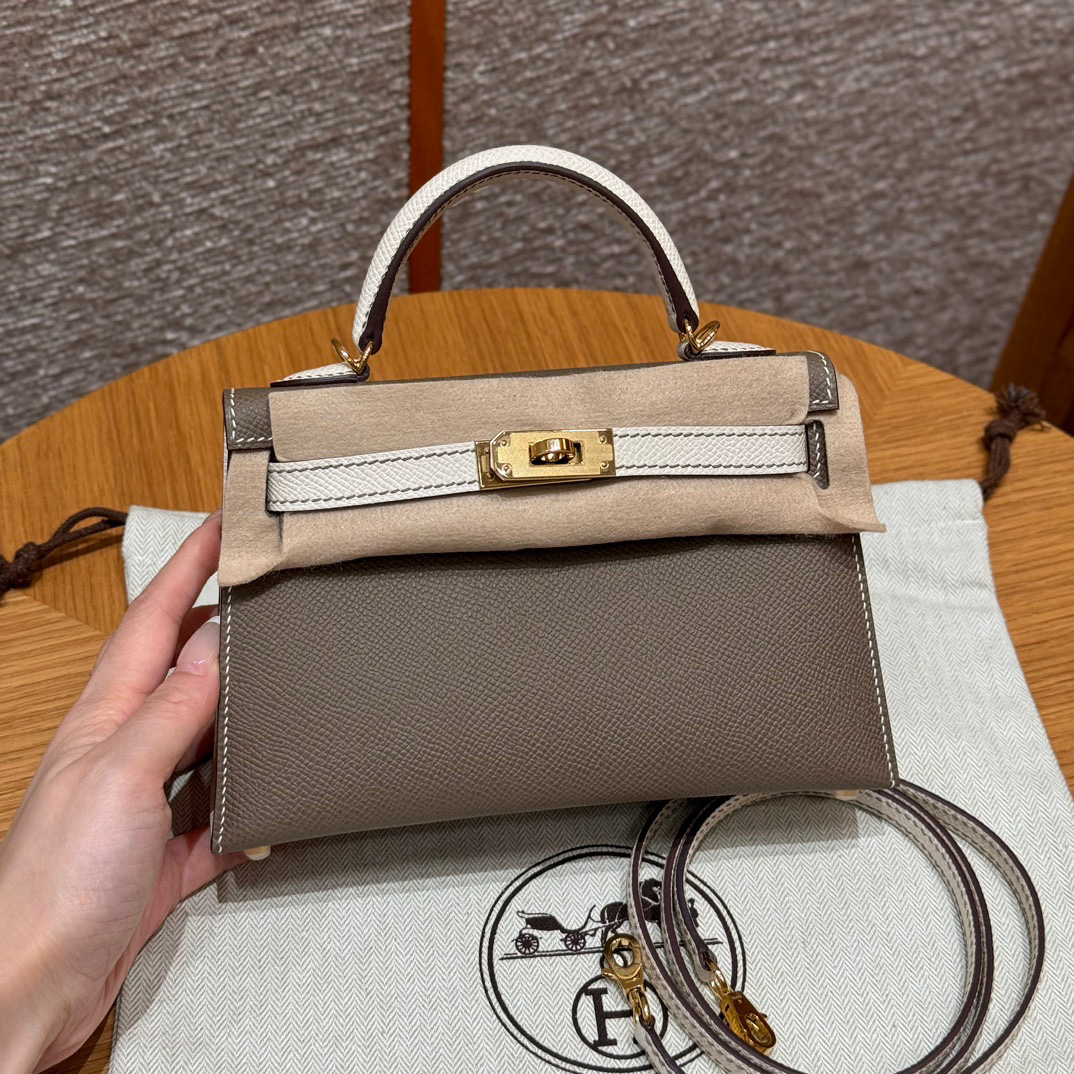 Hermes Kelly mini Dimensioni: 19*12*5,5 cm