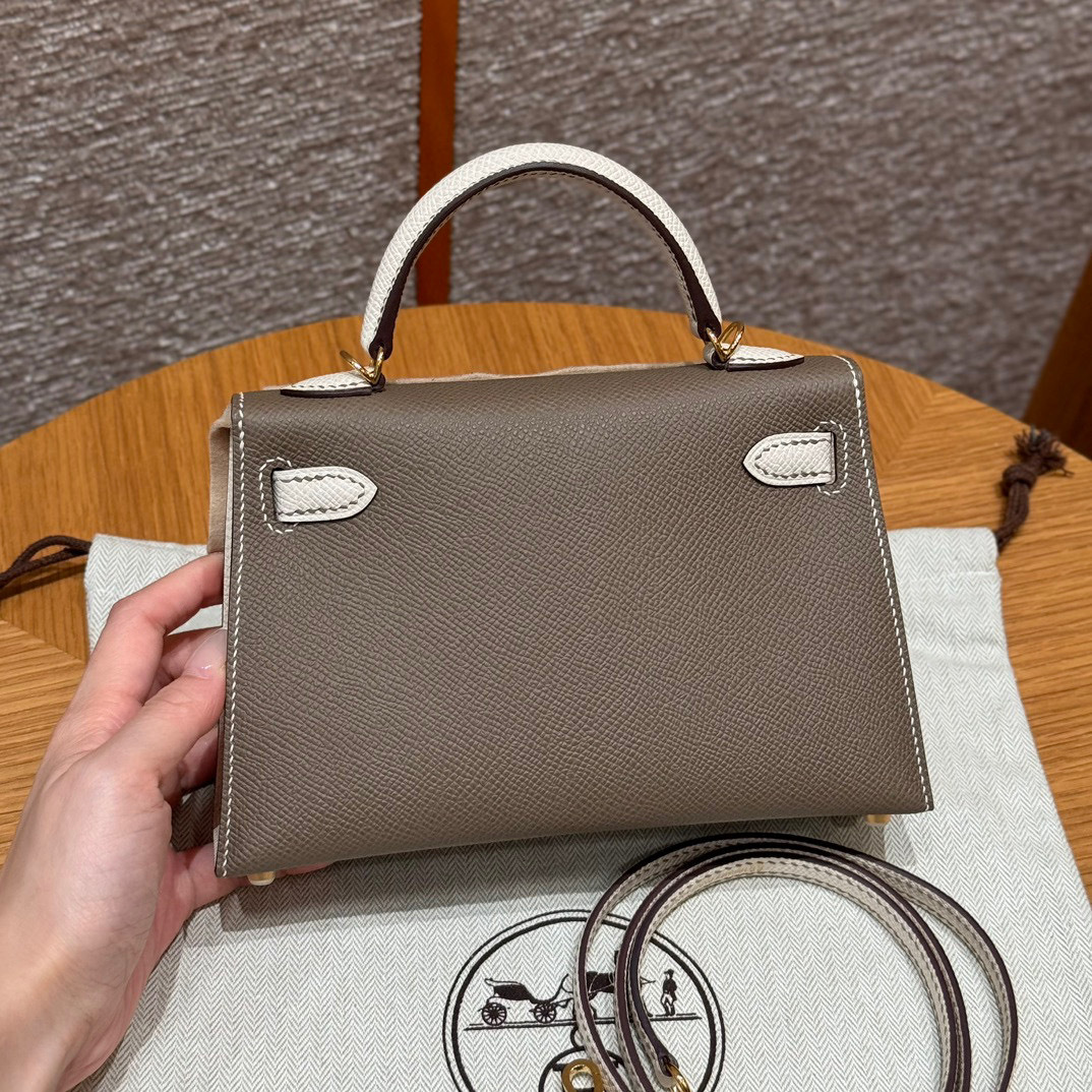 Hermes Kelly mini Dimensioni: 19*12*5,5 cm
