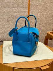 Dimensioni Hermes Lindy: 26*18*12cm
