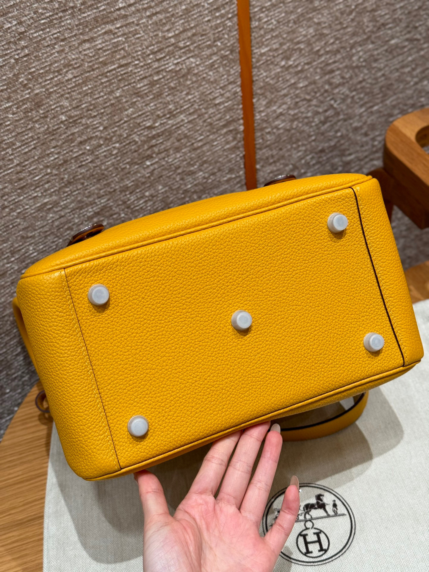 Dimensioni Hermes Lindy: 26*18*12cm