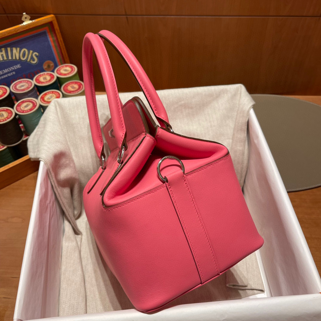 Hermes Toolbox Size：20*21*15cm