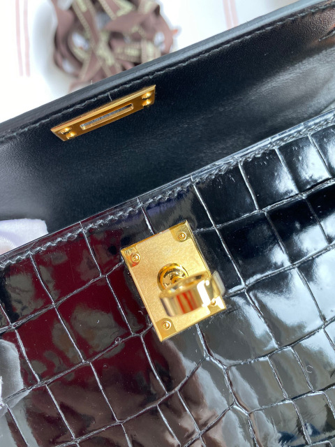 Hermes Kelly mini  Size：19*12*5.5cm