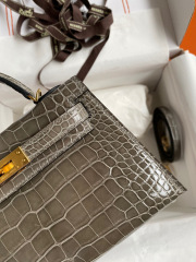 Hermes Kelly mini Dimensioni: 19*12*5,5 cm