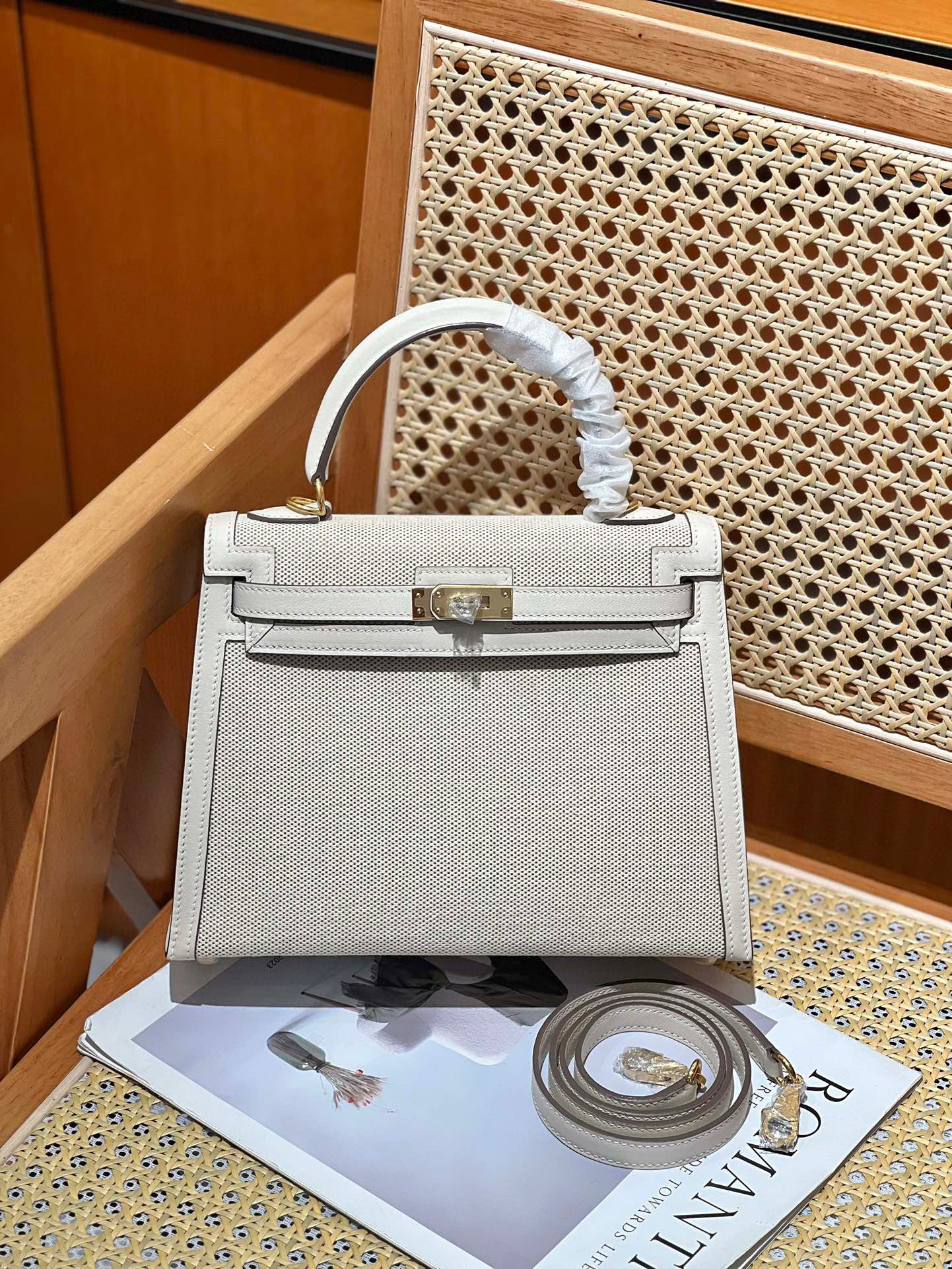 Hermes Kelly  Size：25*17*7cm