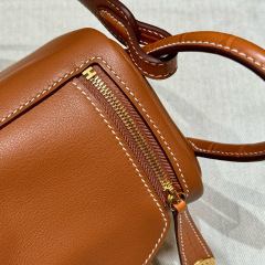 Hermes  Lindy  Size：19*12.5*9cm