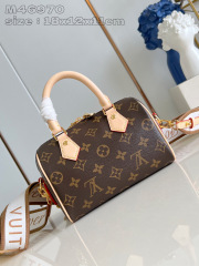 Louis Vuitton speedy Size：18*12.5*11cm
