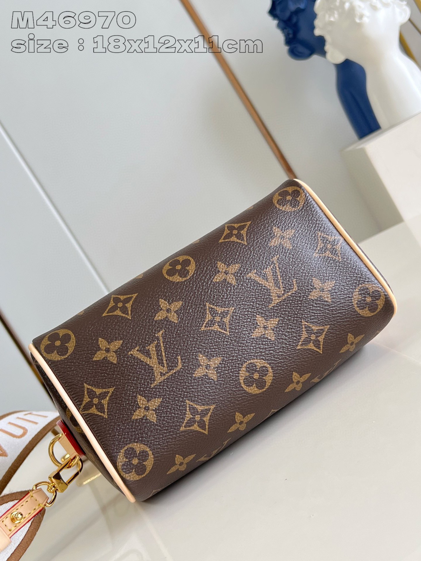 Louis Vuitton speedy Size：18*12.5*11cm