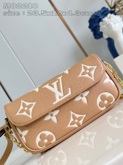 Portafoglio Louis Vuitton con catena Ivy Dimensioni: cm