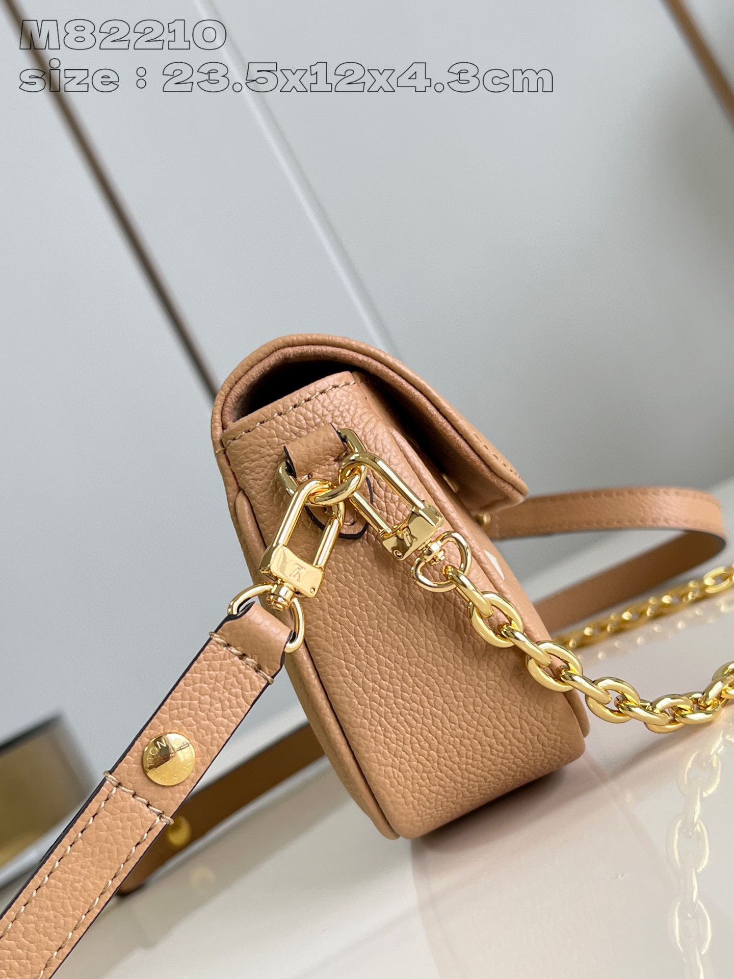 Portafoglio Louis Vuitton con catena Ivy Dimensioni: cm