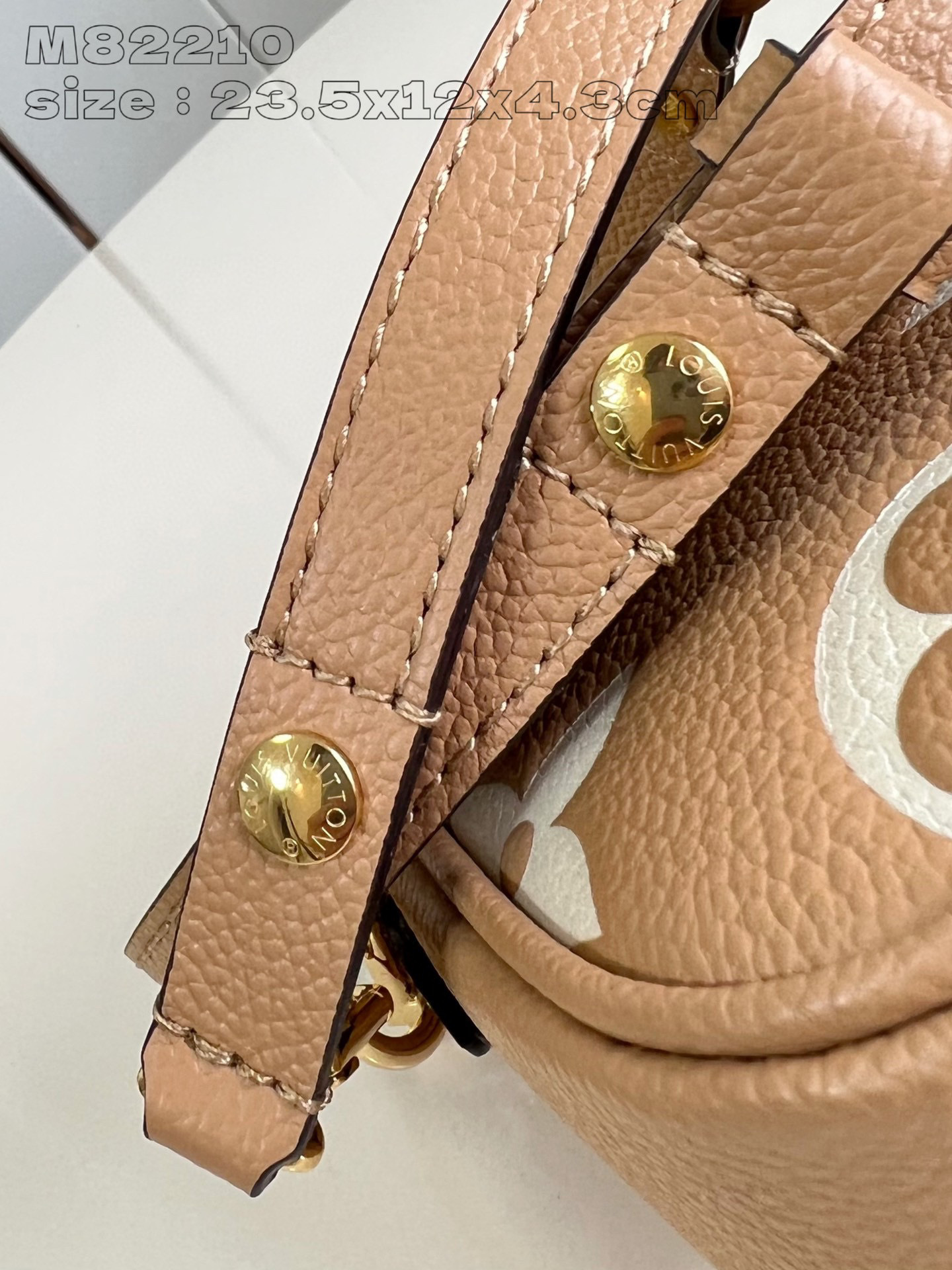 Portafoglio Louis Vuitton con catena Ivy Dimensioni: cm