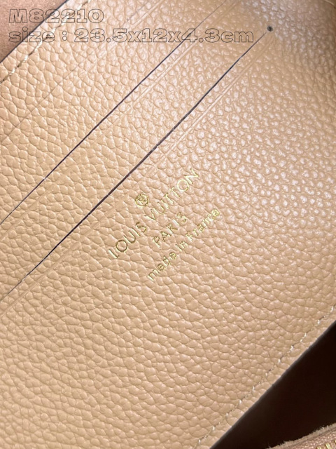 Portafoglio Louis Vuitton con catena Ivy Dimensioni: cm