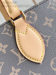 Louis Vuitton OnTheGo MM Saiz：35*27*14sm