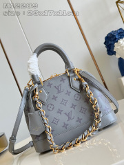 Dimensioni inchiostro monogramma Louis Vuitton: 23,5*17,5*11,5 cm