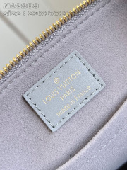 Dimensioni inchiostro monogramma Louis Vuitton: 23,5*17,5*11,5 cm