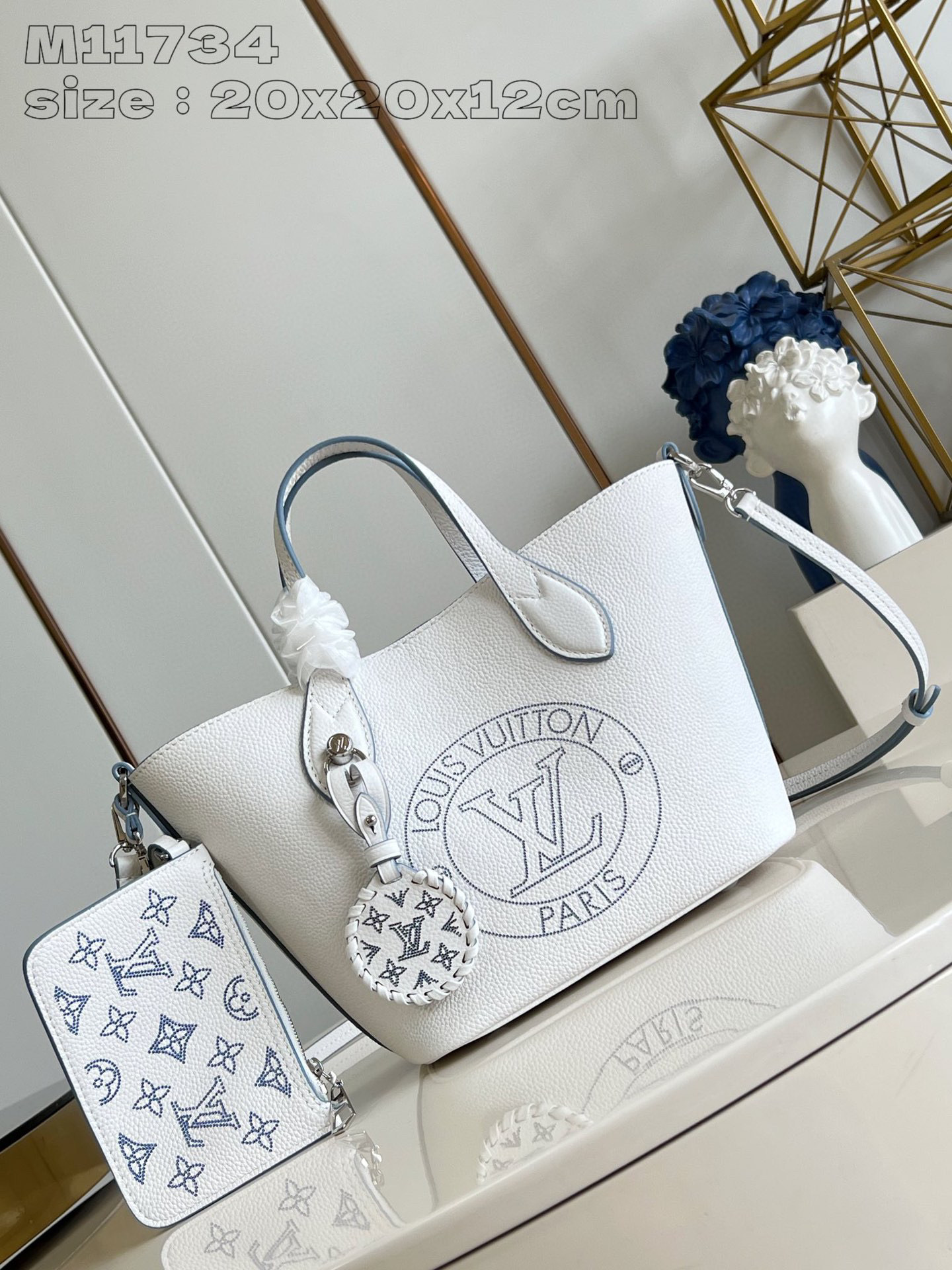 Dimensioni Louis Vuitton Blossom: 20*20*12,5 cm