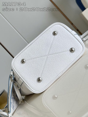 Dimensioni Louis Vuitton Blossom: 20*20*12,5 cm
