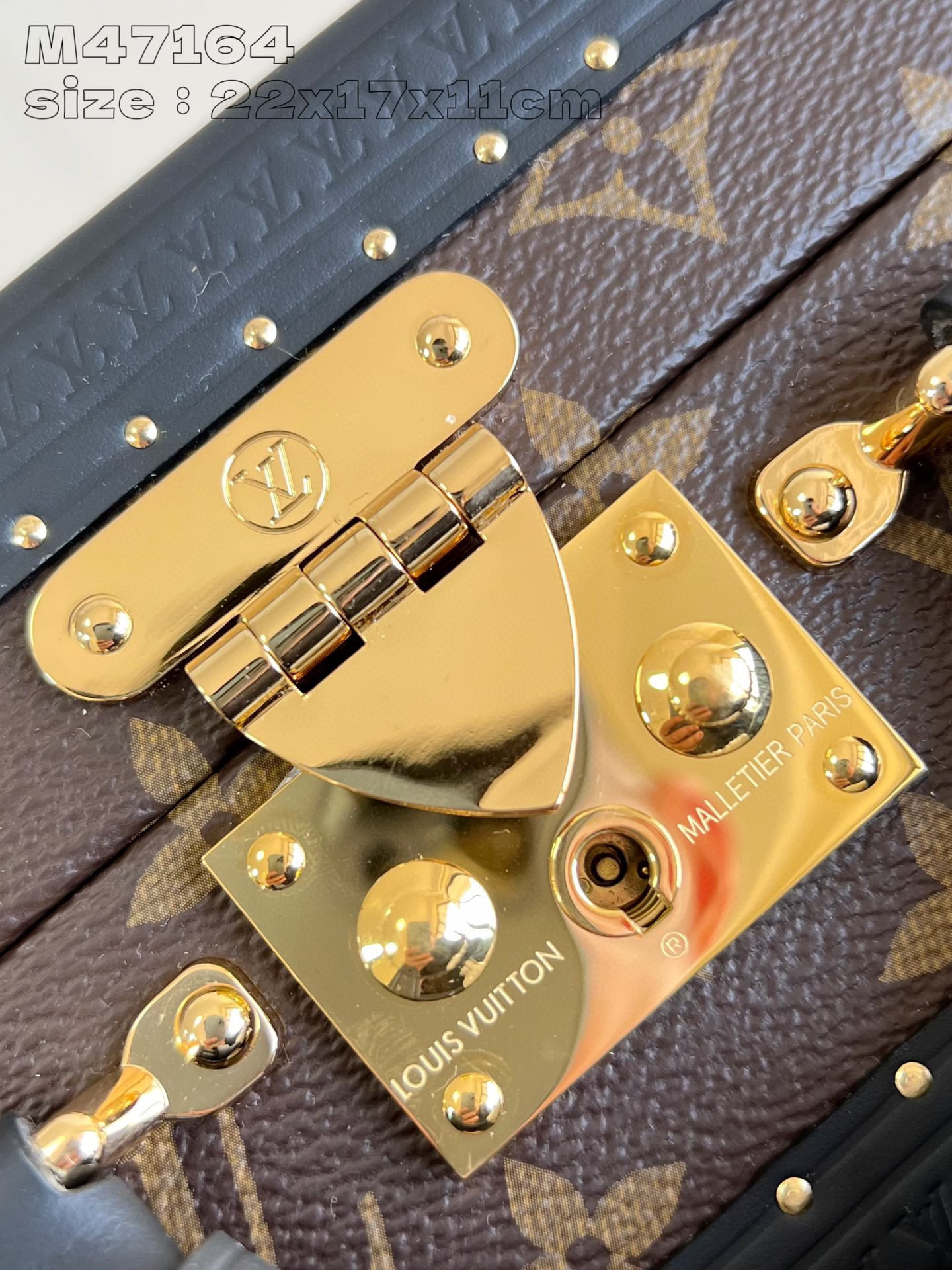 Louis Vuitton Petite Valise Saiz：22.5*17.5*11sm