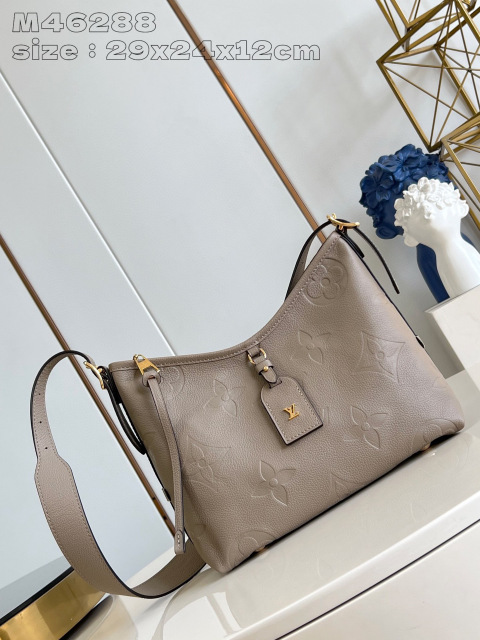 Louis Vuitton CarryAll Size：29*24*12cm