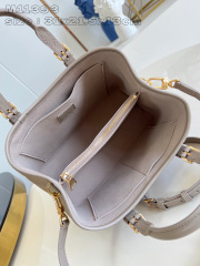 路易威登Babylon托特包尺寸：31*21.2*13cm