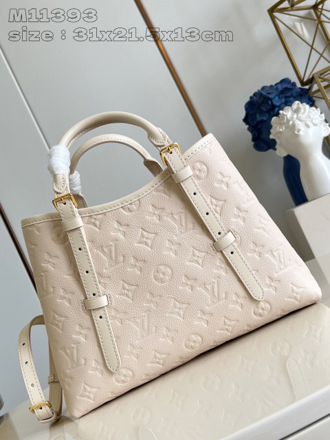 Louis Vuitton Babylone Tote Size：31*21.2*13cm