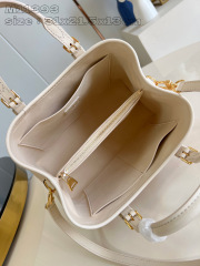 Louis Vuitton Babylone Tote Size：31*21.2*13cm