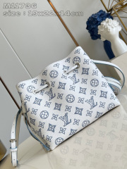 Louis Vuitton Bella Größe: 19 * 22 * 14 cm