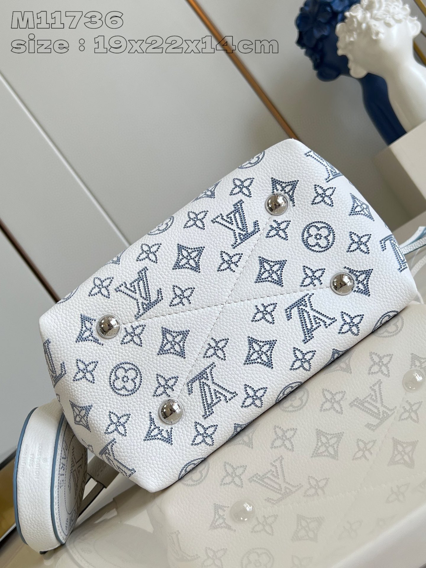 Louis Vuitton Bella Größe: 19 * 22 * 14 cm