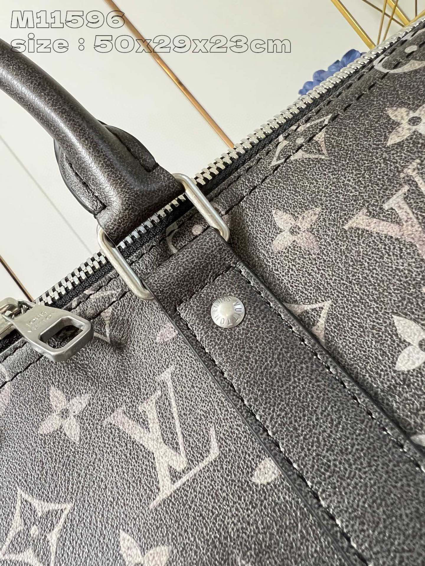 Louis Vuitton Pharrell Williams Size：50*29*23cm