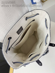 Louis Vuitton Christopher Größe: 38 * 44 * 12,5 cm