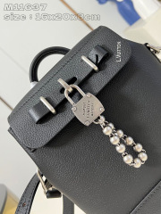 Louis Vuitton Pharrell Williams Dimensioni: 16,5*20*8,5 cm