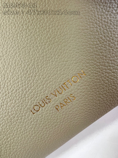 Louis Vuitton Low Key Cabas Größe: 47 * 30 * 14 cm
