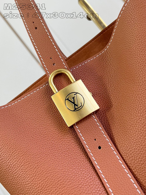Louis Vuitton Low Key Cabas Dimensioni: 47*30*14cm